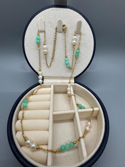 Handmade Gold Necklace with Australian Chrysoprase and Pearls - Adjustable (62-67cm) - Image 4