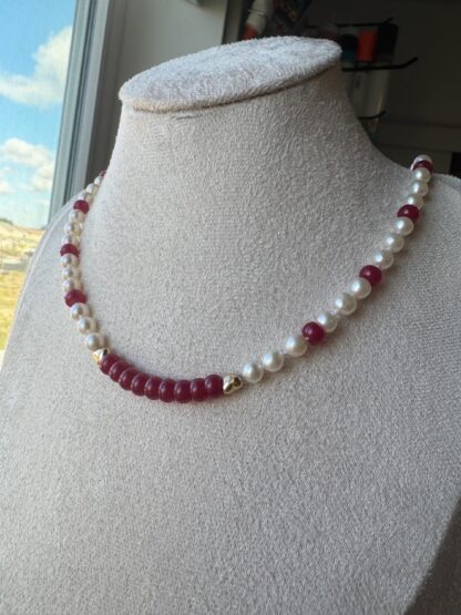 Ruby, Natural Pearls and Gold Hearts Necklace - Image 6