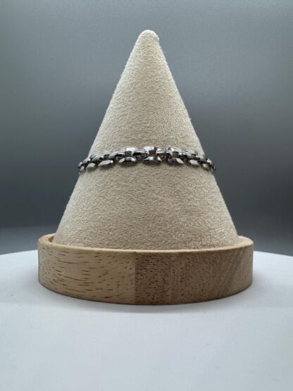 Handcrafted Chain Bracelet in Gold or Silver - Image 4