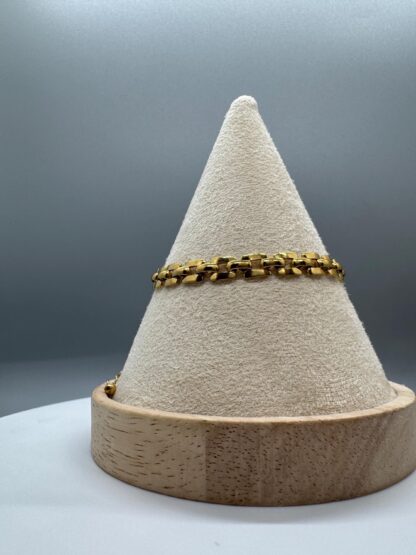 Handcrafted Chain Bracelet in Gold or Silver - Image 9