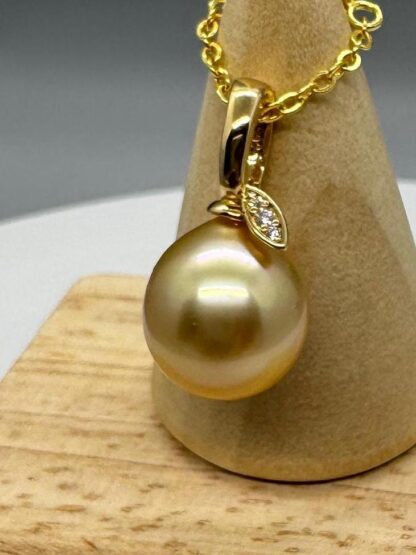 Natural South Sea Golden Pearl(10-11 x 11-12mm) S925 Fruit Pendant 50 cm + 5cm Box Chain Included - Image 5