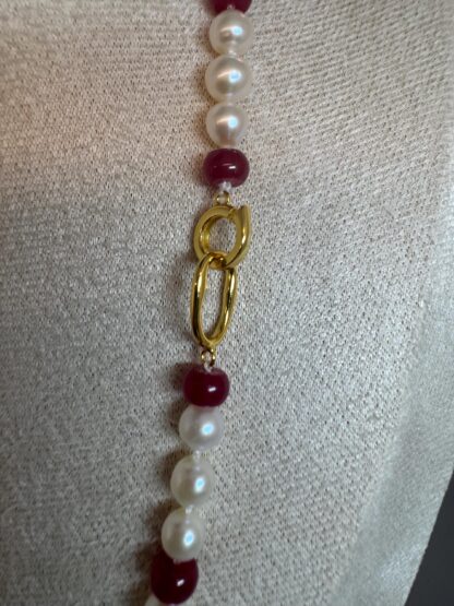 Ruby, Natural Pearls and Gold Hearts Necklace - Image 8