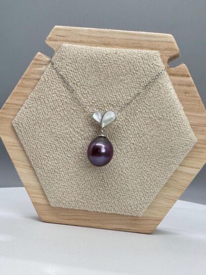 Rainbow Luster Purple Pearl on Sterling Silver Mother of Pearl Stationary Heart Pendant Necklace - Image 8
